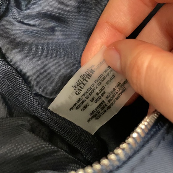 Jean Paul gaultier pouch for travel - Picture 6 of 6